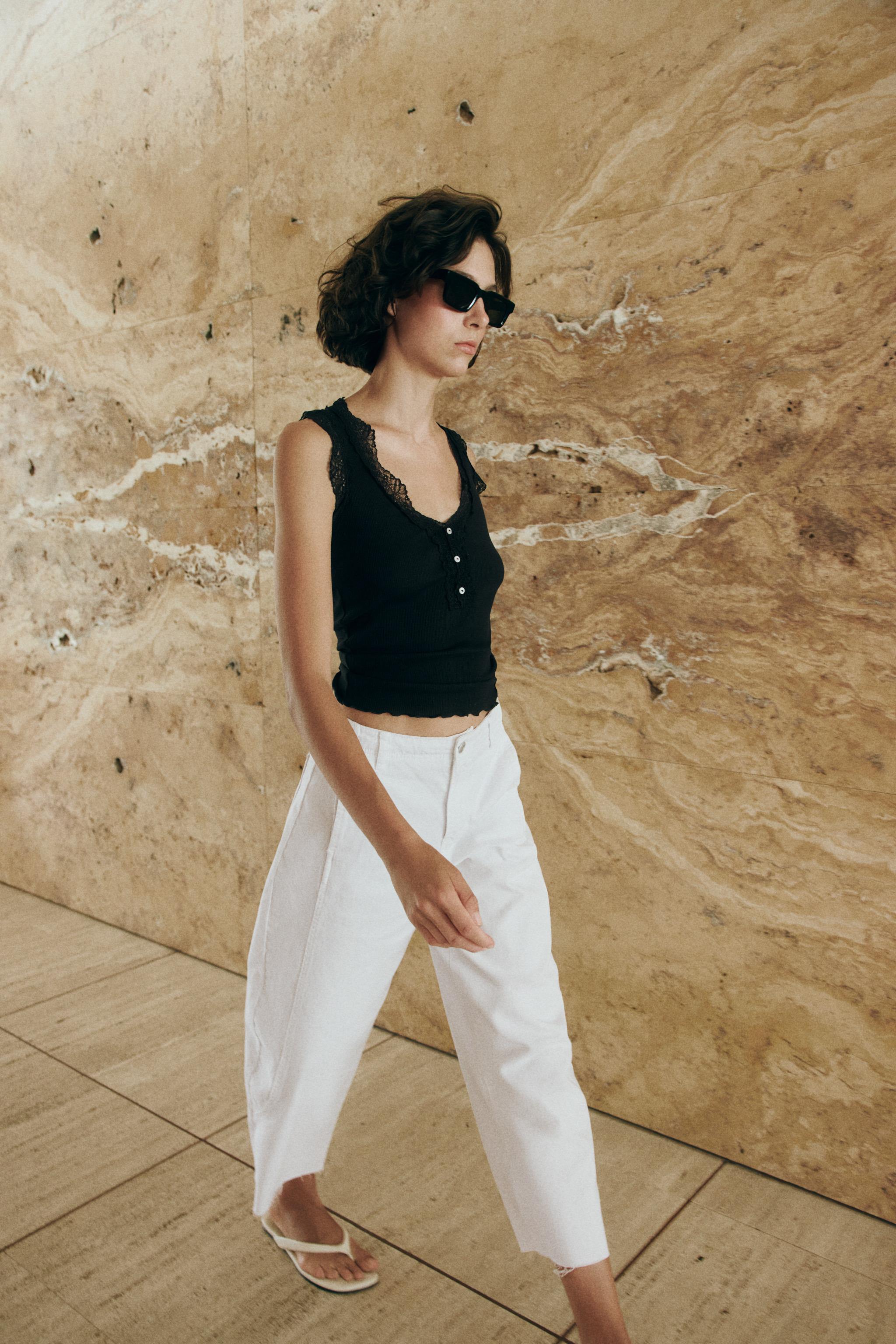 RIBBED LACE T-SHIRT